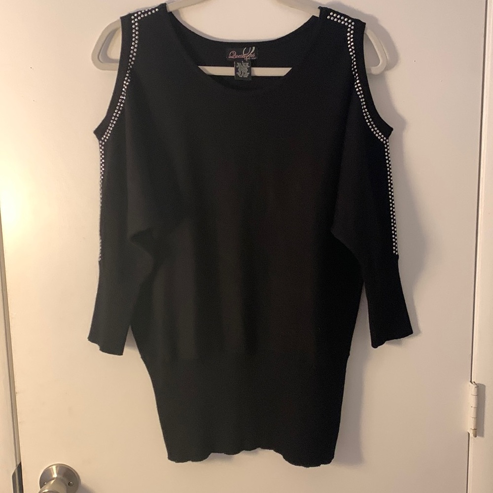 GUC Women’s Cold ShoulderSweater. Black with silver embellishments. Size Large